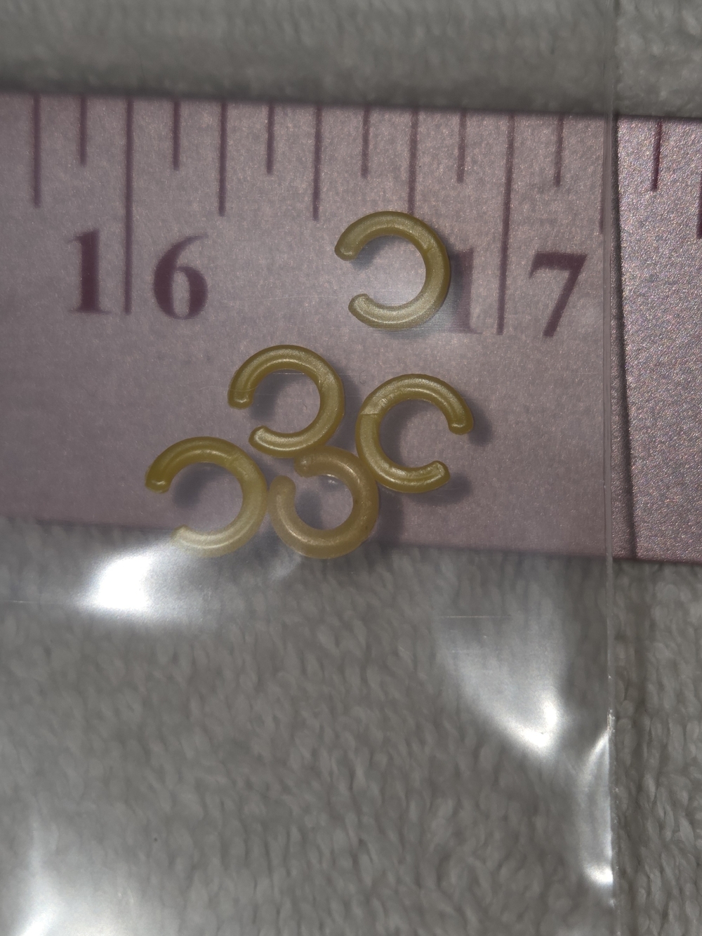 Mattel Monster High Clawdeen Yellow C-Shaped Doll Earrings